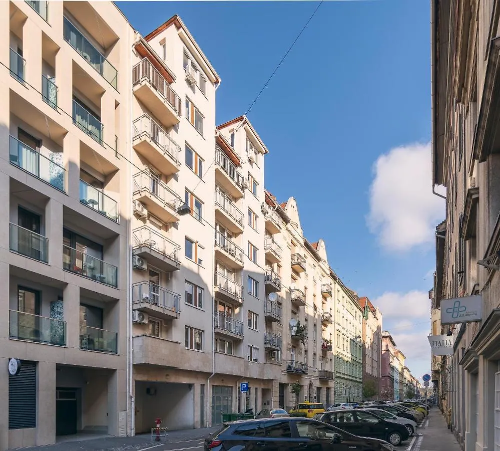 Red Velvet Studio Budapest Lägenhet